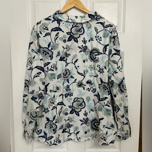 Lafayette 148 cotton button down shirt white blue gray floral print size 22 - Picture 4 of 10